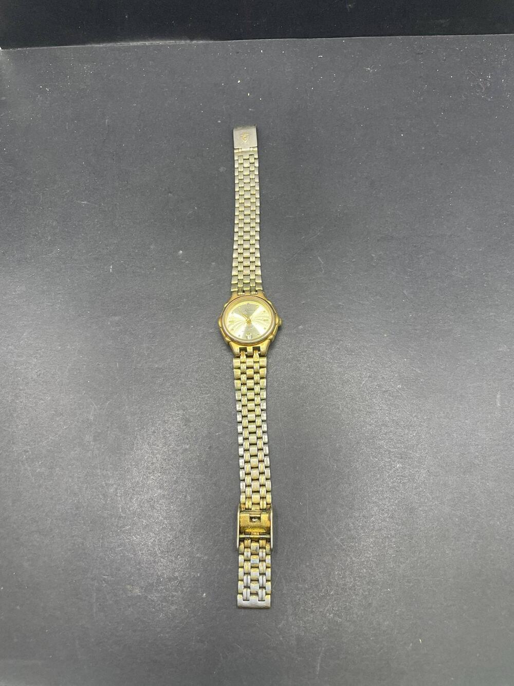 Croton Reliance Diamond Quartz Womens Wrist Watch Two Tone Gold Silver Bracelet
